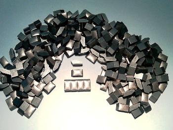 carbide-saw-tips.jpg